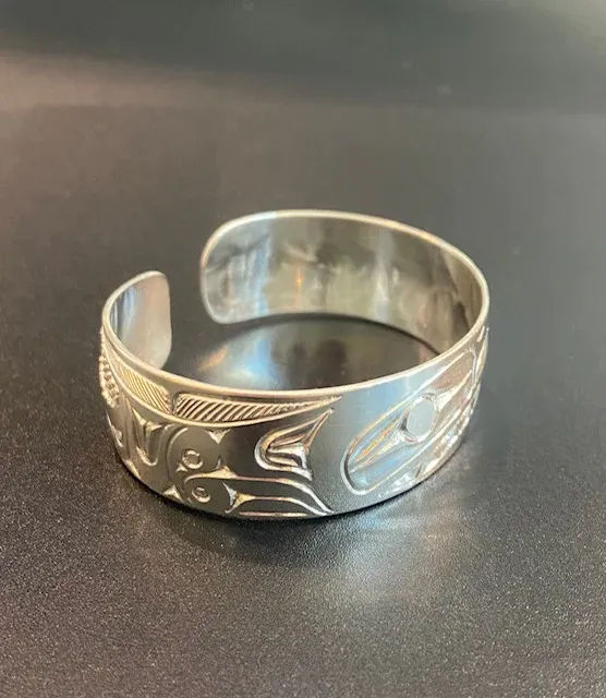 3/4 Inch Sterling Silver Wolf Motif Bracelet By Skidegate Artist Robert  Cross