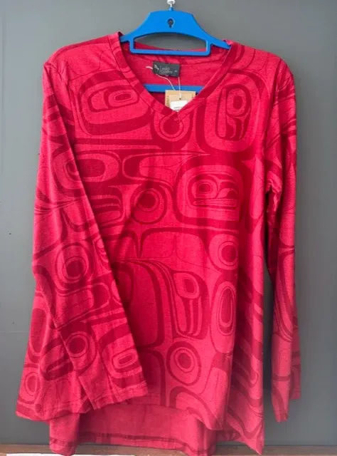 Kelly Robinson All Over Print V-Neck Long Sleeve Tunic Raven Red
