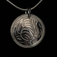 Bull Kelp sterling silver round pendant